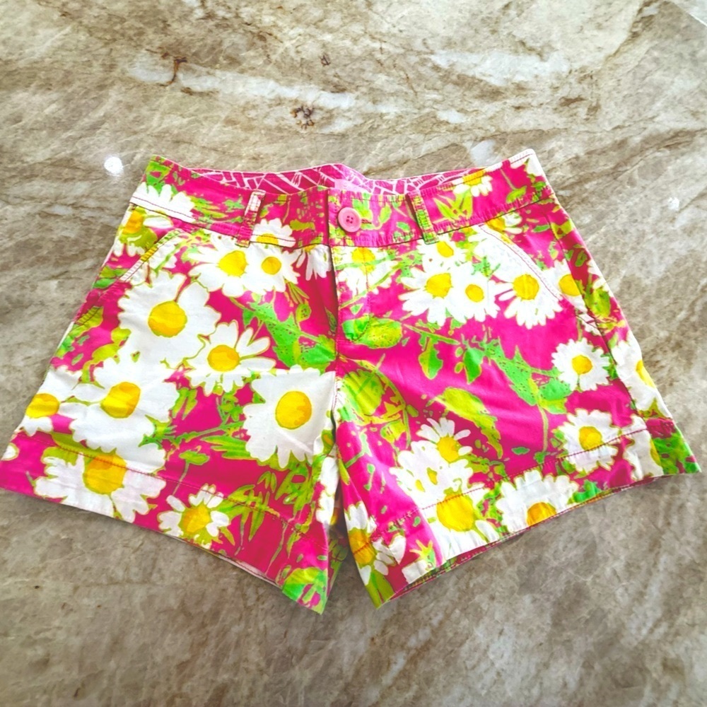 Lilly Pulitzer Callahan Daisy Pink Floral Women's Shorts